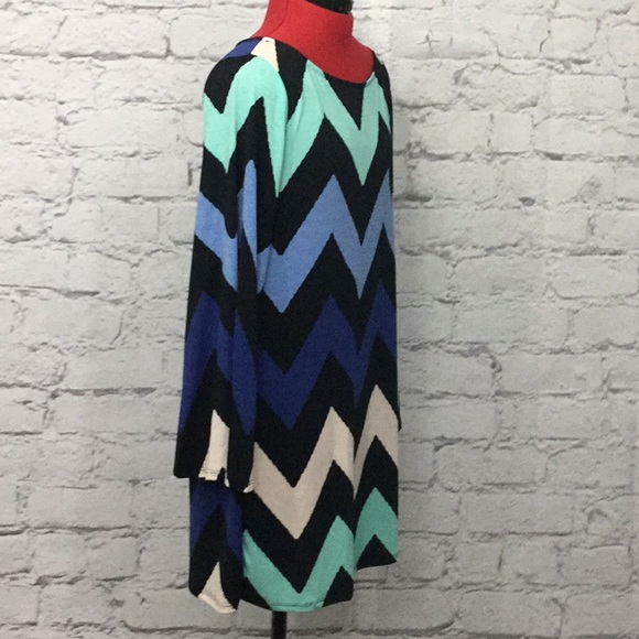 Bell Sleeve Chevron Shift Dress by Blossom Apparel - Picture 3 of 8